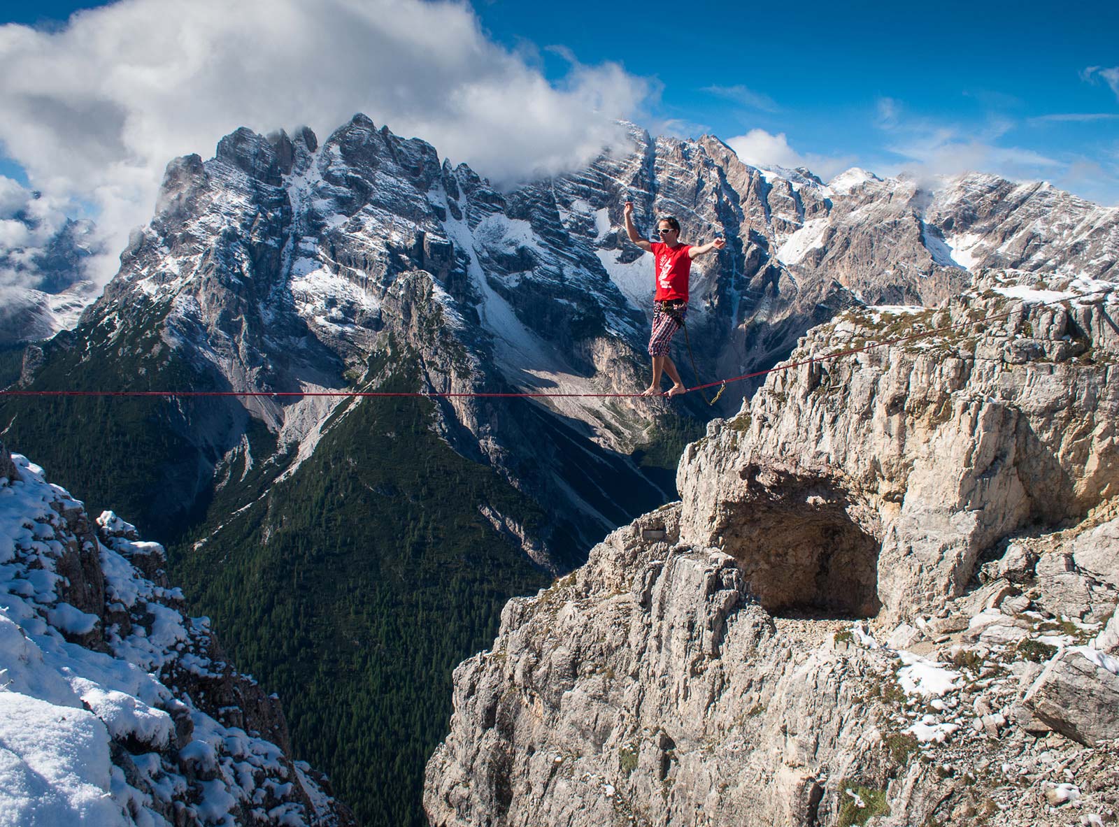 Инструктор курса Матвей Орликов на горе Монте Пиана в Италии. Три километра над уровнем моря
